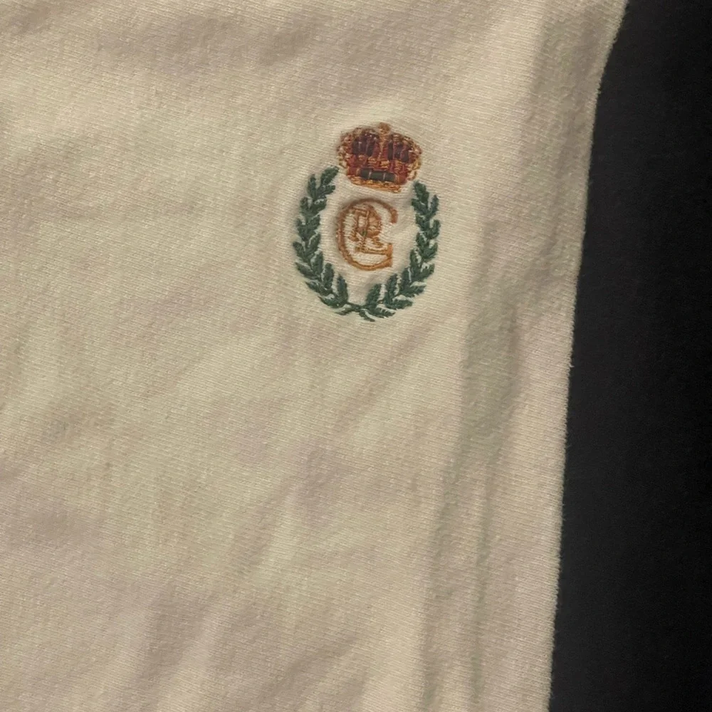 Ralph Lauren good yellowing